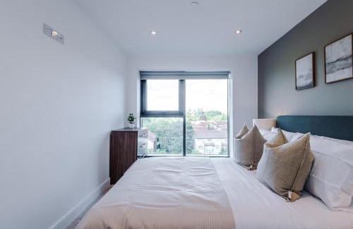 Leeds Apartment | Leeds City Centre - 2 bed Penthouse with balcony