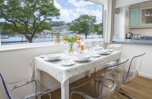 Dartmouth House | Leeside