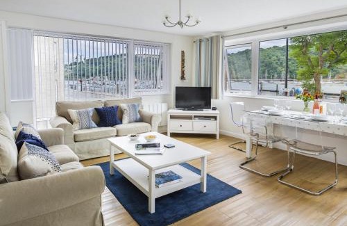 Dartmouth House | Leeside