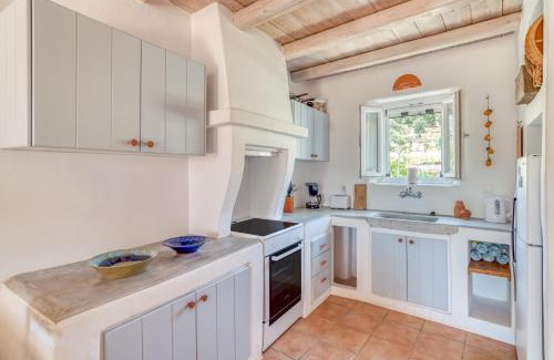 Lefkes Apartment | Lefkes Village Living