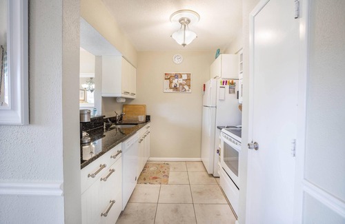 St. Petersburg - Clearwater Condo | Legacy Lodge