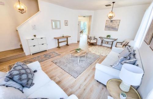 Legacy Park House | LegacyPark Villa 10miles to Disney Spa Heat Included