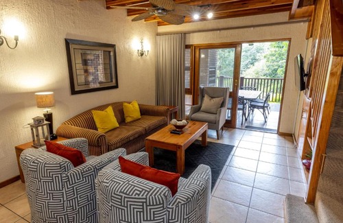Hazyview Cabin | Legend Safaris 257A - in Kruger Park Lodge