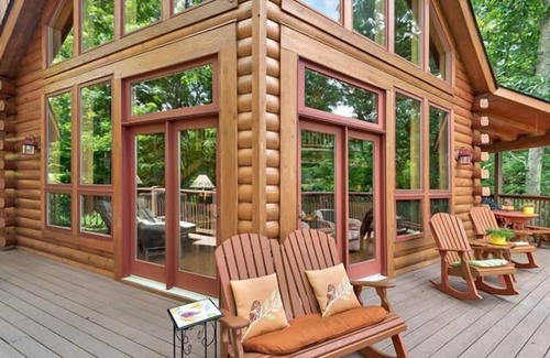 Waynesville House | Leins Lodge Luxury Home with Stunning Mountain Views