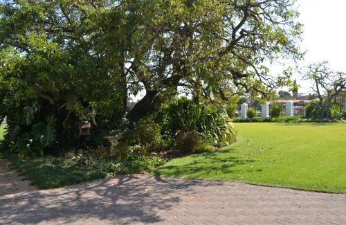 Krugersdorp North Apartment | Lekkerrus guesthouse
