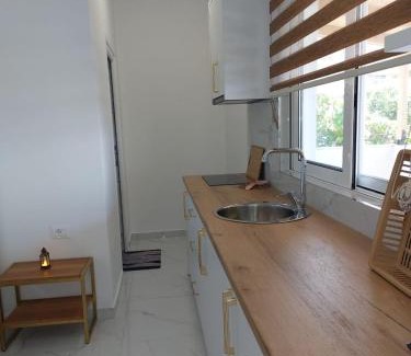 Qafe e Gjashtes Apartment | Leli Apartments