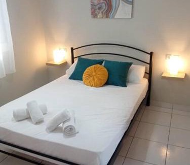 Volos City Centre Apartment | Lemon - HappyHostGr - Downtown Apartment