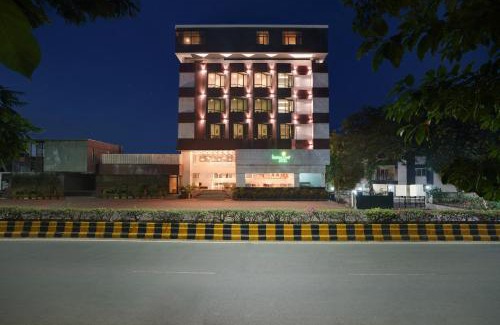 Jamshedpur Hotel | Lemon Tree Hotel, Centre Point, Jamshedpur