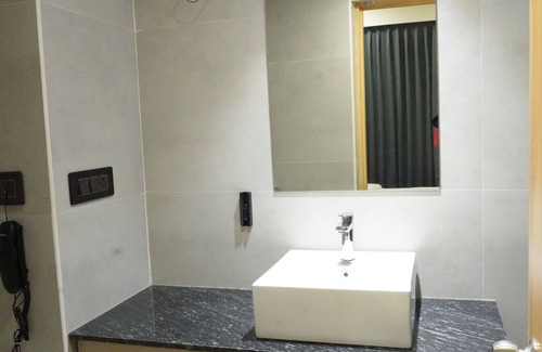 Kukatpally Housing Board Colony Hotel | Lemonridge Hotels KPHB