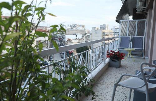 Ampelokipoi-Menemeni Apartment | Leoforos 28is Oktovriou