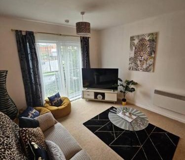 Warrington Apartment | Leopard in Dutton Warrington