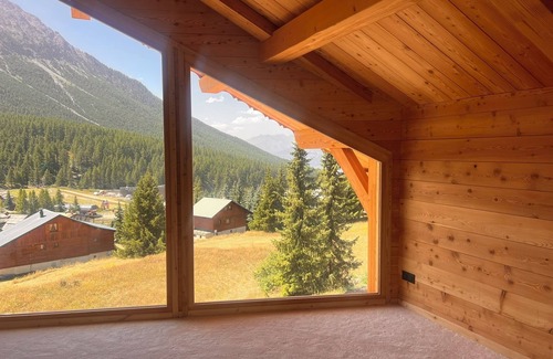 Montgenevre Ski Chalet | Les 3 montagnards - luxury chalet - 200m from the slopes