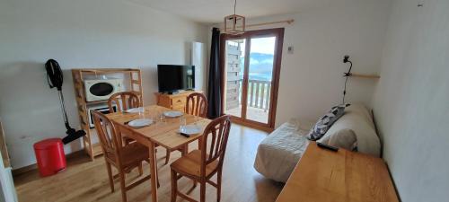 Les Angles Apartment | Les Angles Charmant appartement avec balcon et garage
