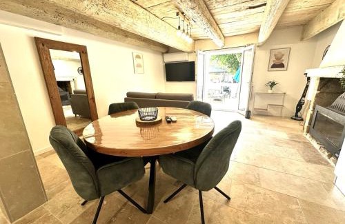 Saint-Laurent-d'Aigouze Apartment | Les Appartements du Mas - Quartz