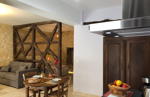 Sarlat-la-Caneda Historic Center Apartment | LES ARCADES in the heart of the medieval city of Sarlat