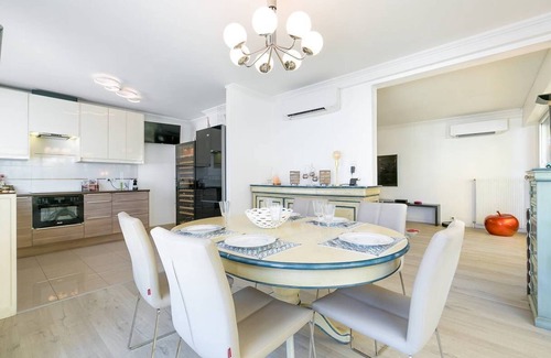 Faubourg North Apartment | Les Bambous, appartement 3 chambres, parking et belle terrasse