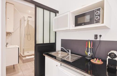 Villette Gare Apartment | LES BULLES DE MONA - Chic - Spa - Clim