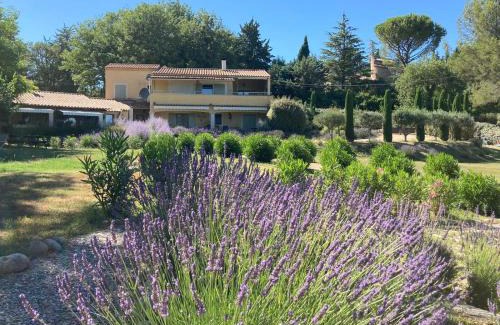 Saint-Saturnin-les-Apt Bed & Breakfast | Les Cerises