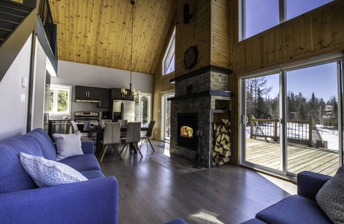 Saint-Raymond Ski Chalet | Les Chalets Tourisma - Le Chalet du Cap