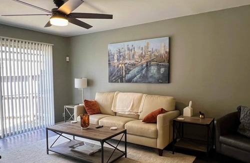 Oak Park - Northwood Condo | Les Chateaux - A RE Solutions XV Short Term Rental