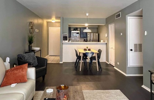 Oak Park - Northwood Condo | Les Chateaux - A RE Solutions XV Short Term Rental