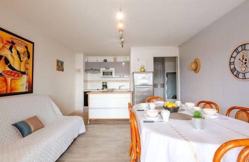 Agay Apartment | Les Coraux by Interhome