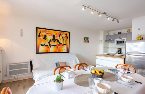 Agay Apartment | Les Coraux by Interhome