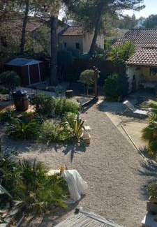 Beaucaire Bed & Breakfast | Les coronilles