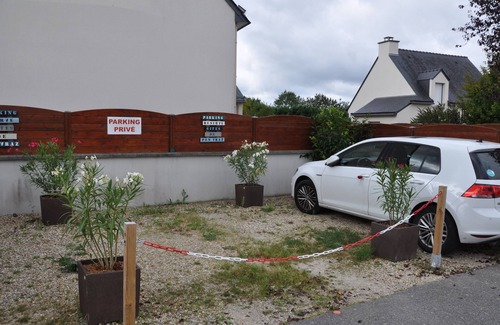 Plougoumelen House | Les Gîtes de PEN VRAZ *, Les P'tits Matelots 5 minutes from the coastal paths.