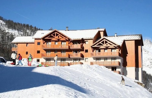 Puy-Saint-Vincent Apartment | Les Gentianes - 4 Rooms 6/8 People