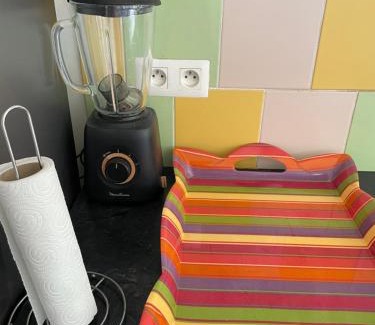 Meze Apartment | Les jardins de Veronique Marie
