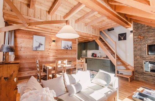 Montgenevre Apartment | Les Loups Blancs, duplex rénové en 2022, pied des pistes