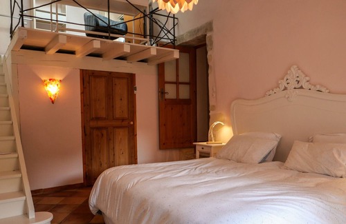 Saint-Paul-Trois-Chateaux House | Les Mille Pas, Village house with jacuzzi