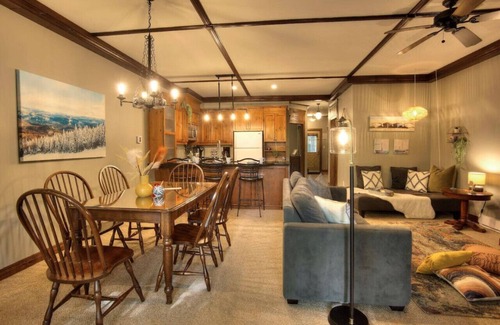 Mont-Tremblant Condo | Les Manoirs w/Pool & Hot Tub near Village (110-7)