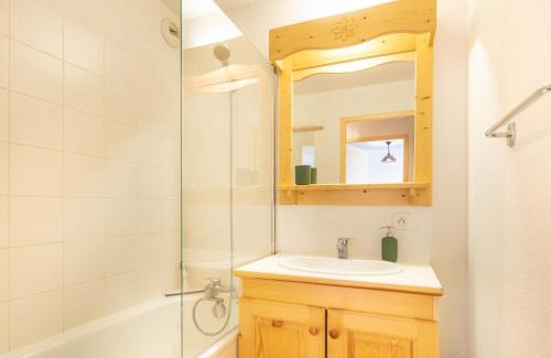 Saint-Sorlin-d'Arves Apartment | Les Marmottes- 35 Appart Lumineux- 5 pers