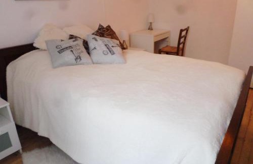 La Chapelle-sous-Brancion Bed & Breakfast | Les Marronniers