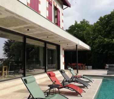 Mortagne-sur-Gironde Villa | Les Palissières