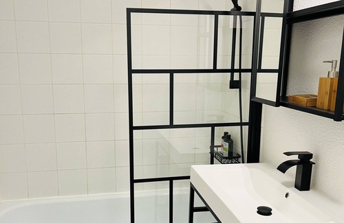 Saint-Martin Apartment | Les Perroquets à 350 m de la Gare St Roch