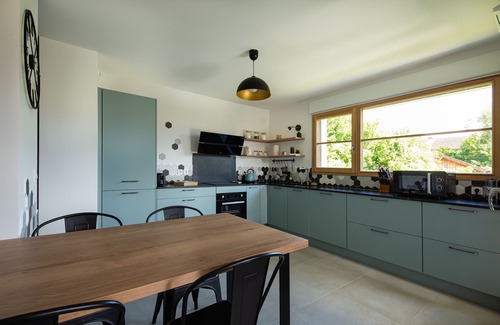 Talloires-Montmin Apartment | Les Pieds Dans L'eau - Talloires, Lac D'annecy