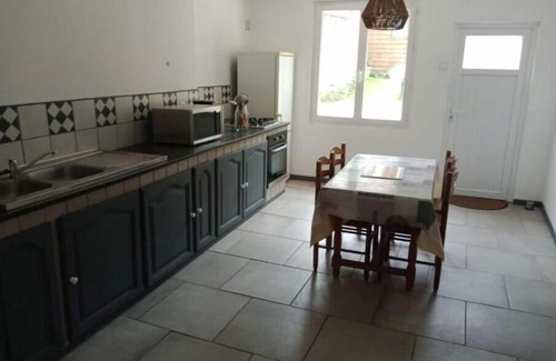 Fecamp House | LES Pieds Dans L'eau