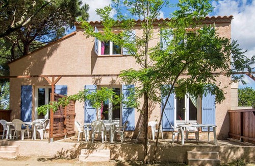 Saint-Cyprien Apartment | Les Pins 4 pers. In St Cyprien between village and beach on the Coteradieuse Wif site