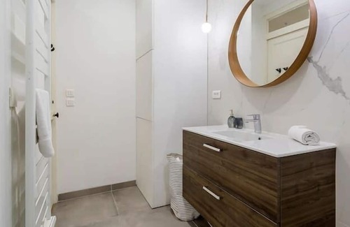 Carnot - Gailleton Apartment | Les Remparts suite - Plein center - 75m2