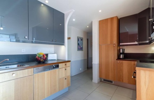 Le Lavachet Apartment | Les Roches Rouges (Lavachet) by Interhome