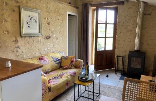 Sainte Croix de Beaumont House | Les Roses