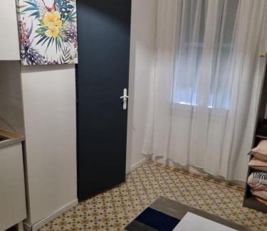 Avignon Apartment | Les Saules Studio Wifi Clim Gare Centre
