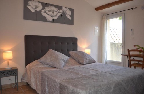 Pernes-les-Fontaines Bed & Breakfast | les seignerolles