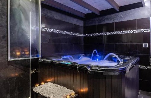 Saint-Victor Hotel | Les Suites du Vieux-Port