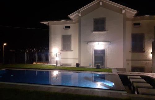 Lezzeno Apartment | Lescen White Residence - swimming pool