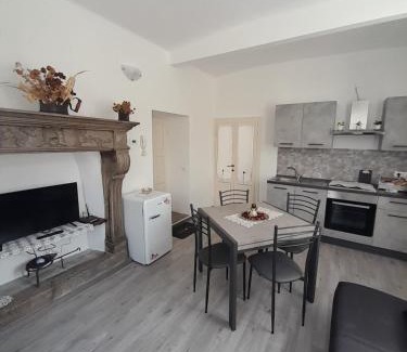 Lezzeno Apartment | Lescen White Residence - swimming pool