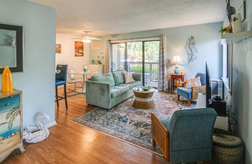 Hilton Head Island Apartment | Less Than 1 Mi to Beach Condo with Community Perks in HHI!